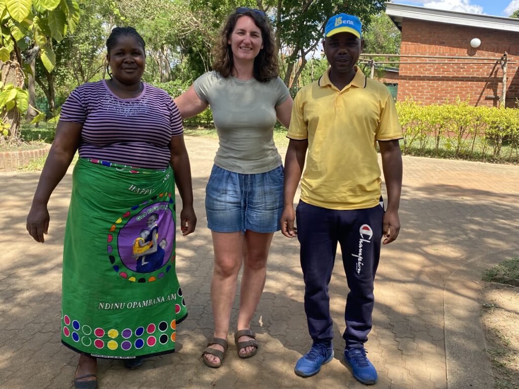 Lunch talk: Chloe Baxter: LION project - hand therapy in Malawi - The ...